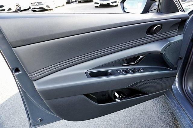 New 2026 Hyundai Elantra Sport FWD image 25
