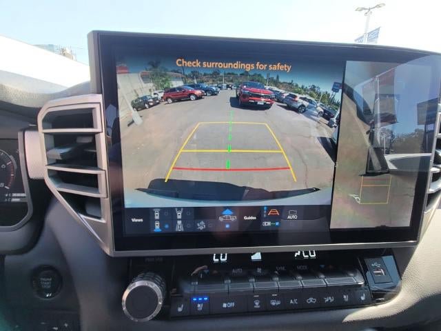 Used 2026 Toyota Tundra Limited AWD/4WD image 15