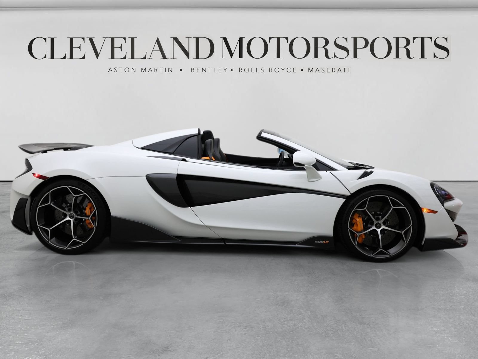 Used 2020 McLaren 600LT Spider RWD image 3