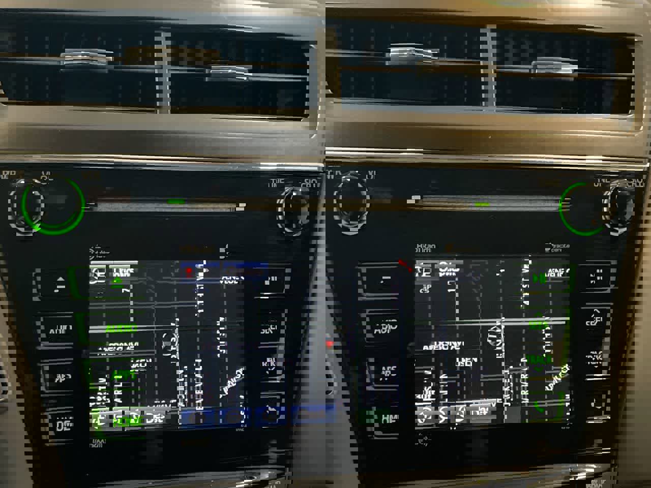 Used 2017 Toyota Prius V Four image 18