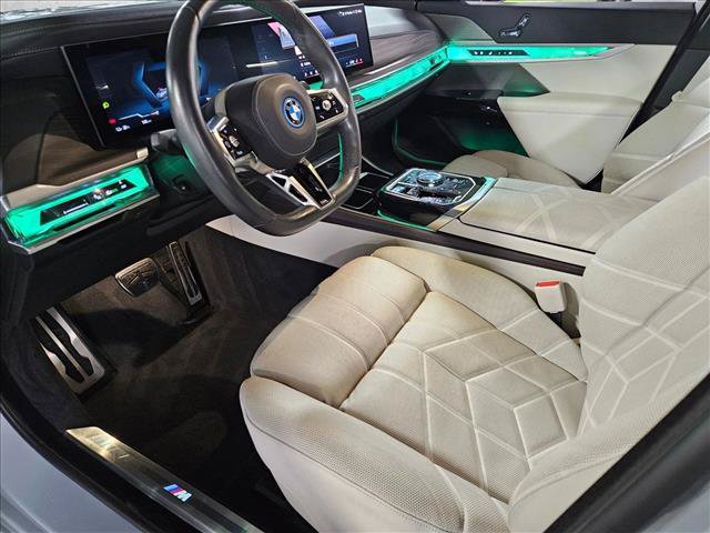 Certified 2023 BMW i7 xDrive60 AWD/4WD image 9