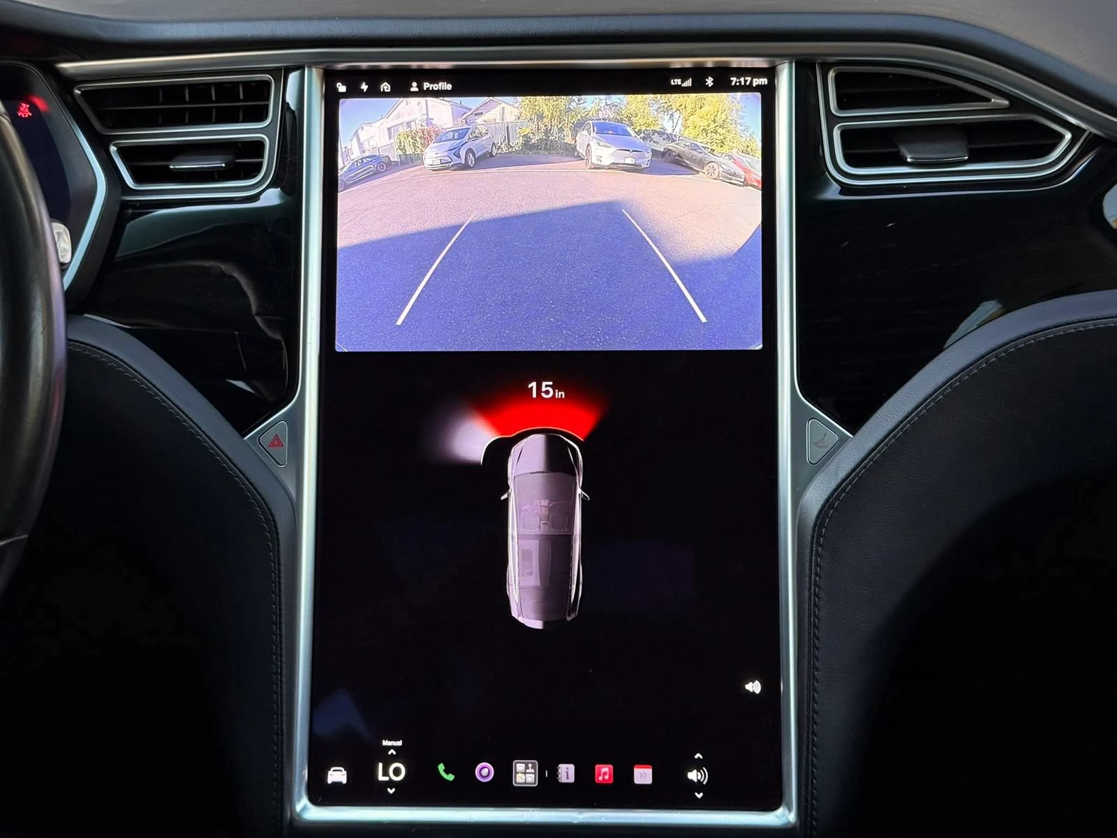 Used 2016 Tesla Model X 75D AWD/4WD image 17