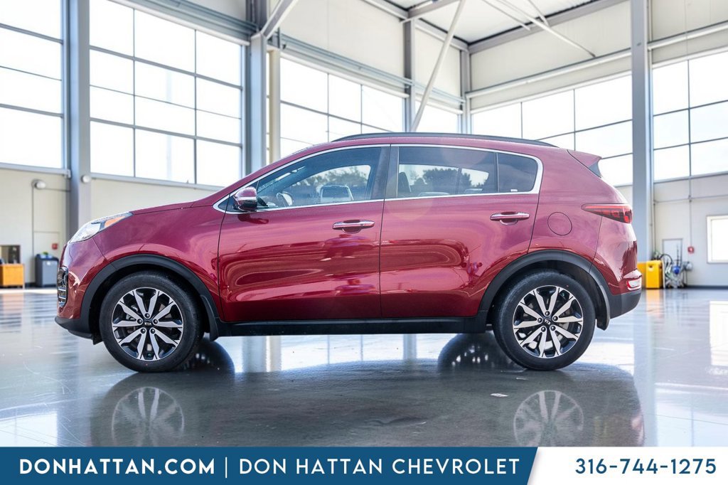 Used 2019 Kia Sportage EX w/ EX Technology Package FWD image 2