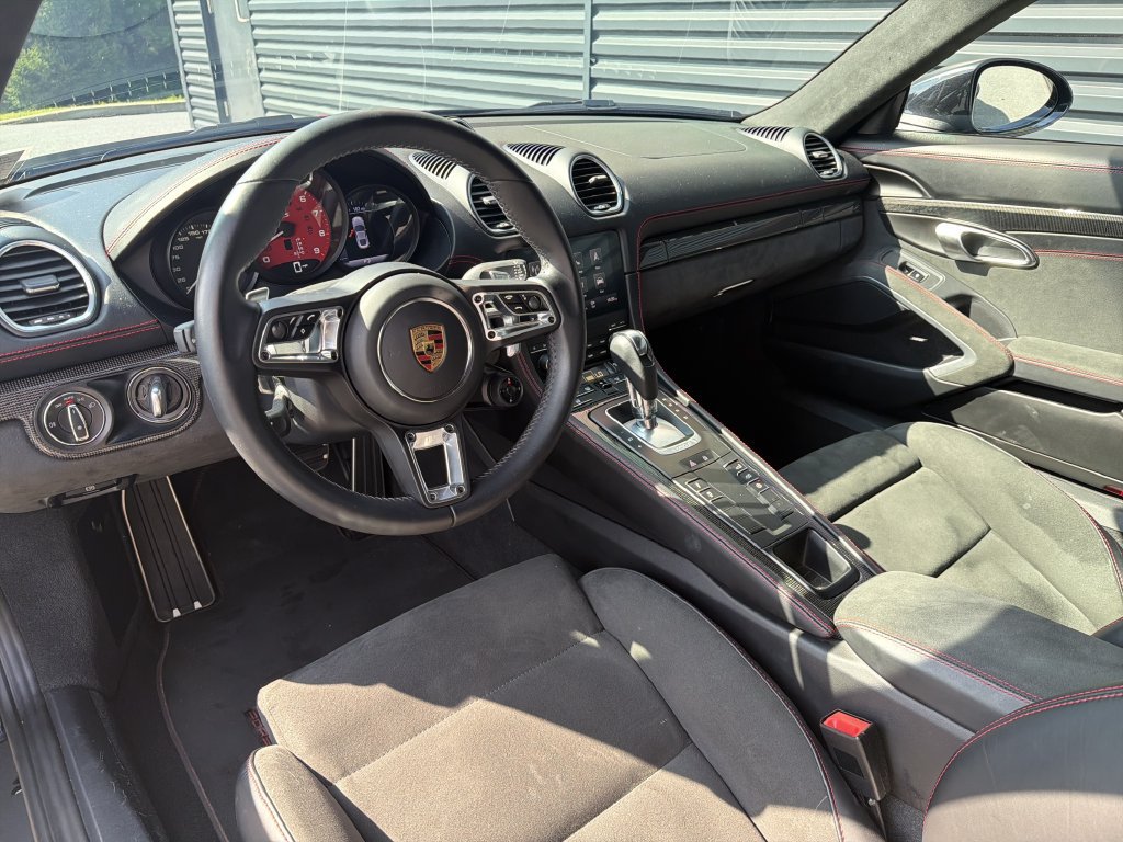 Certified 2025 Porsche 718 Cayman GTS RWD image 15