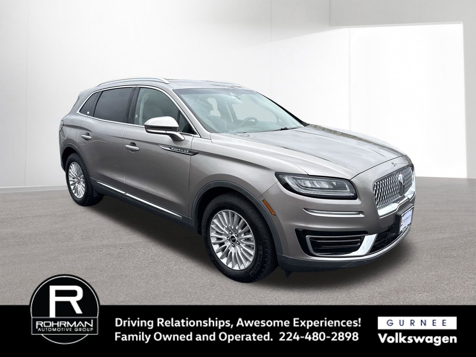Used 2019 Lincoln Nautilus FWD image 2