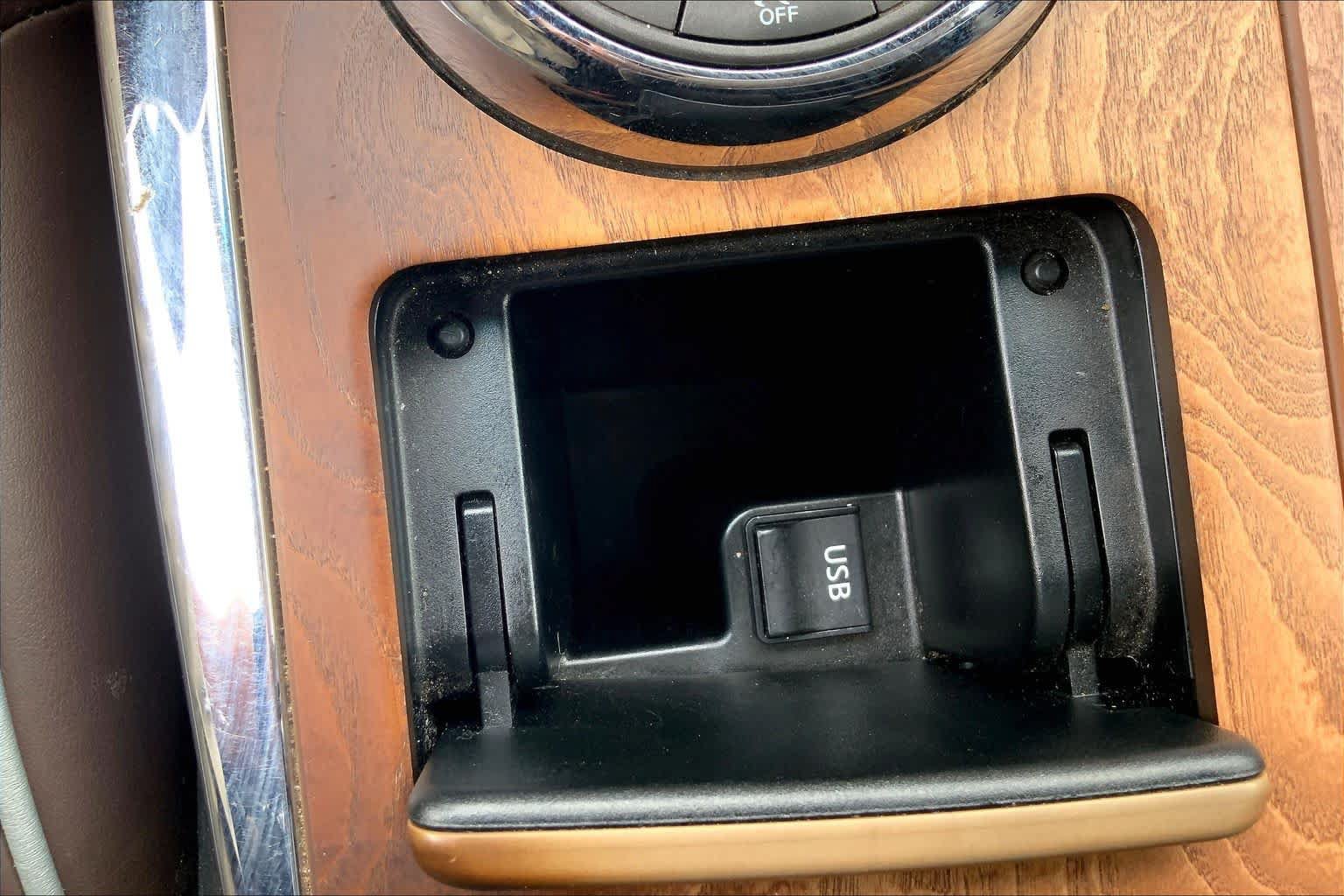 Used 2015 INFINITI QX80 4WD w/ Limited Package image 35