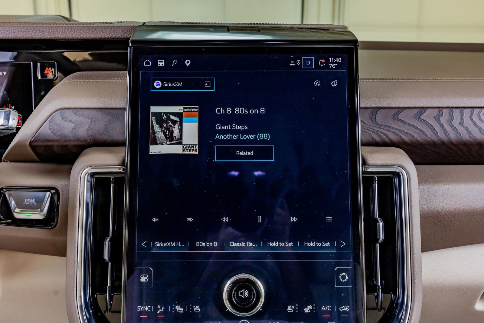 Used 2026 GMC Yukon XL Denali w/ LPO, Floor Liner Package AWD/4WD image 23