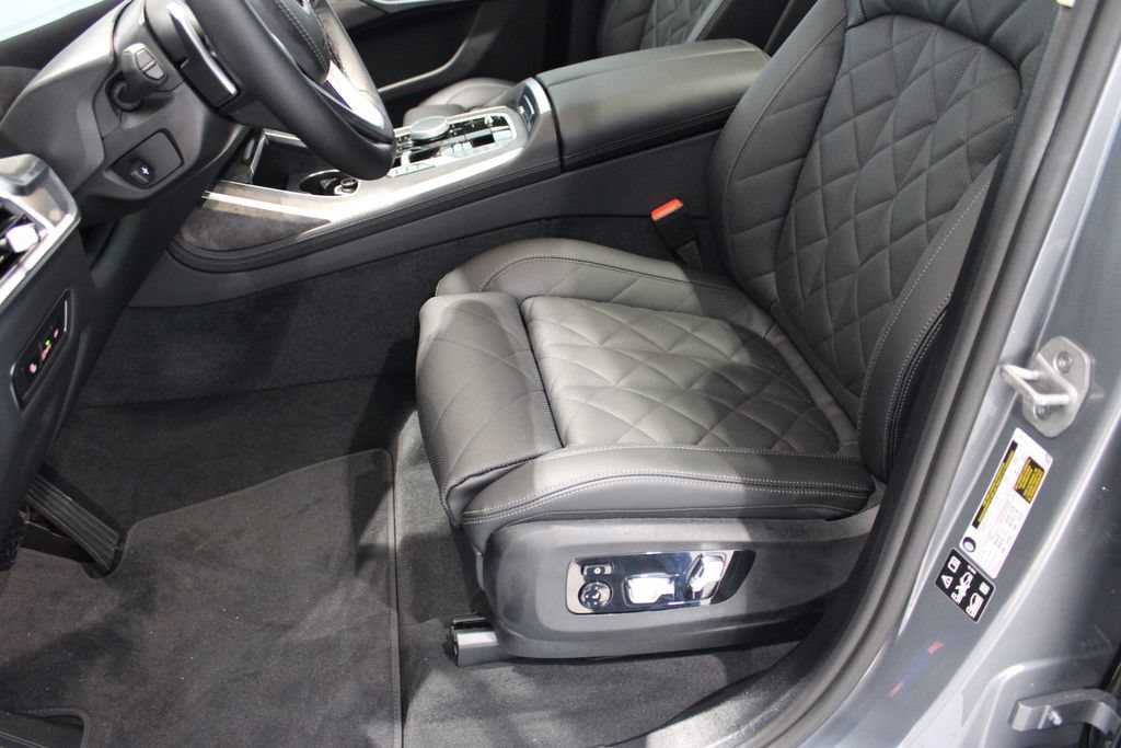 New 2026 BMW X7 xDrive40i AWD/4WD image 9
