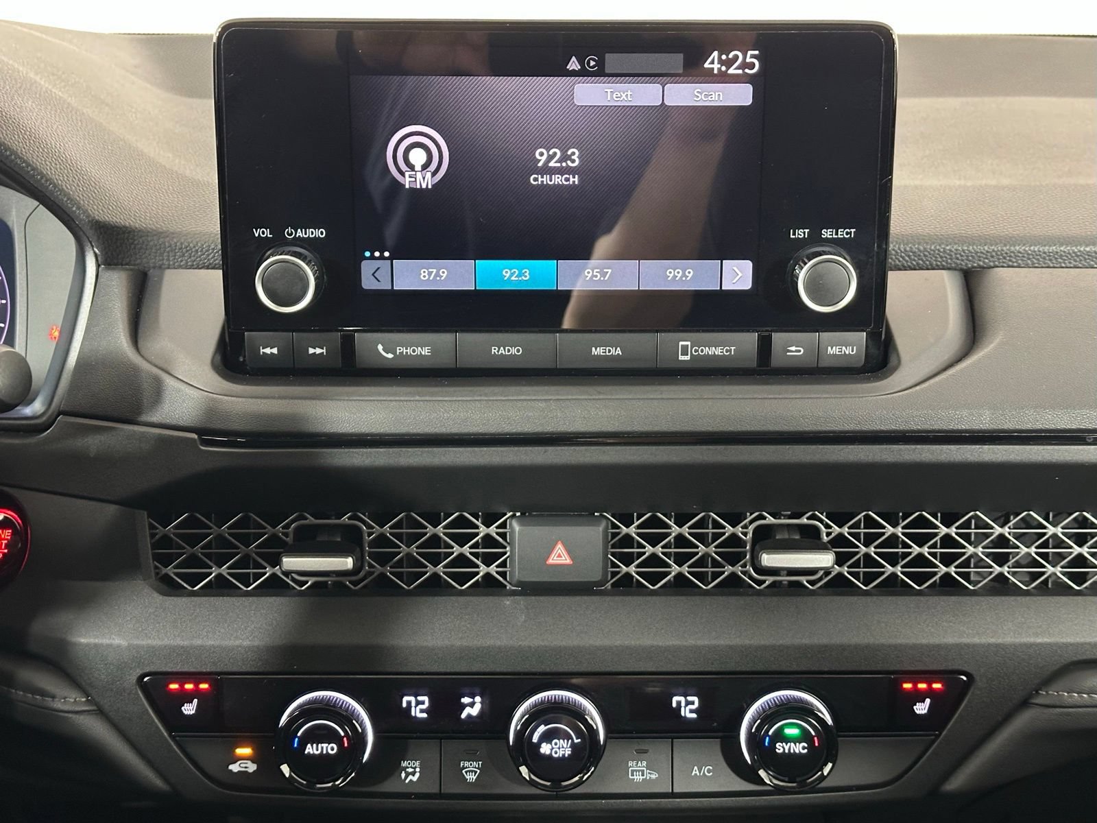 Used 2023 Honda Accord EX image 13