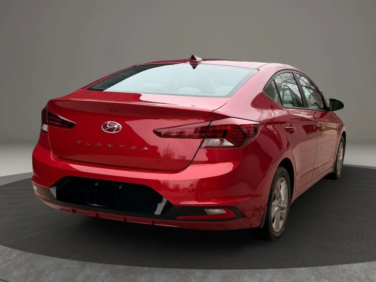 Used 2020 Hyundai Elantra SEL FWD image 5