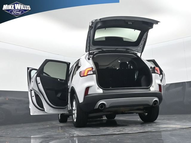 Used 2021 Ford Escape SE w/ Cold Weather Package image 30