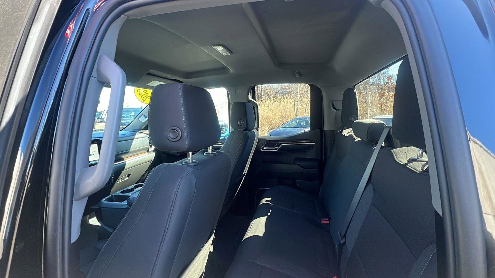 Used 2023 GMC Sierra 1500 SLE image 28