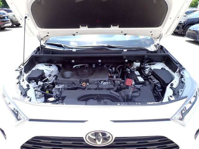 Certified 2021 Toyota RAV4 XLE w/ Convenience Package AWD/4WD image 13