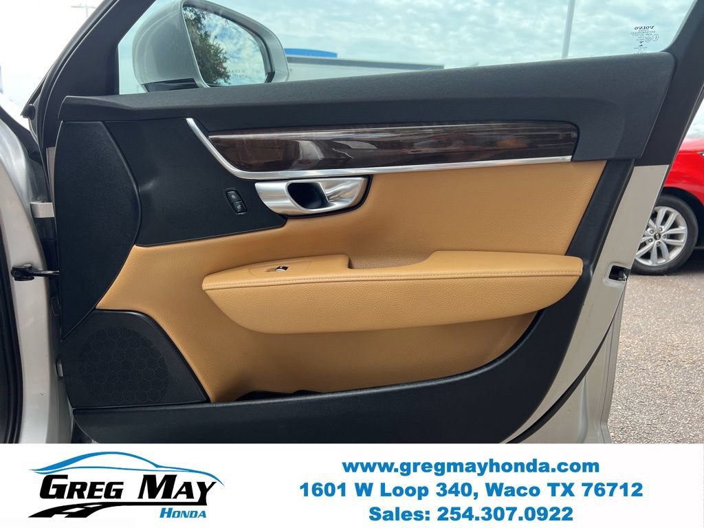 Used 2018 Volvo S90 T5 Momentum w/ Convenience Package FWD image 11