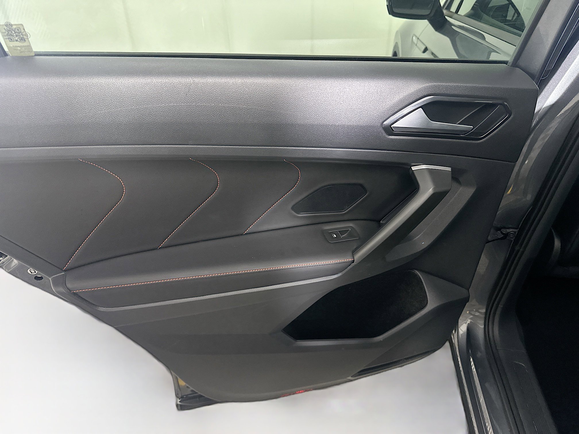 Used 2024 Volkswagen Tiguan Wolfsburg Edition image 25