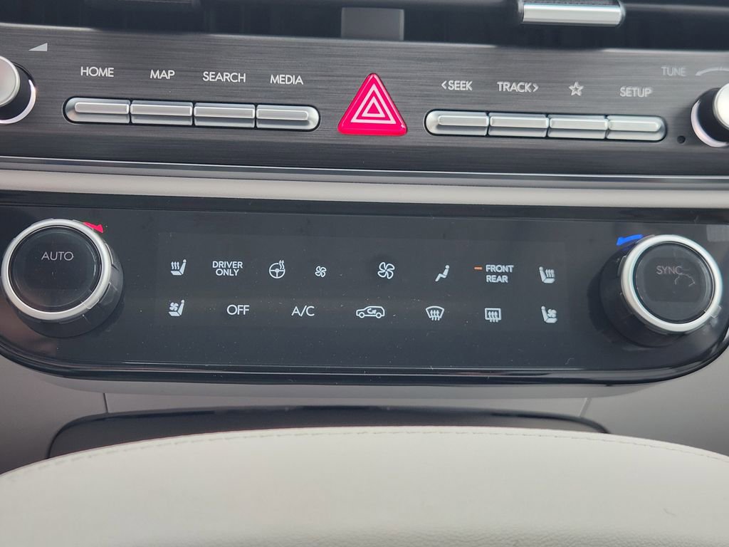 New 2026 Hyundai Palisade SEL Premium FWD image 16