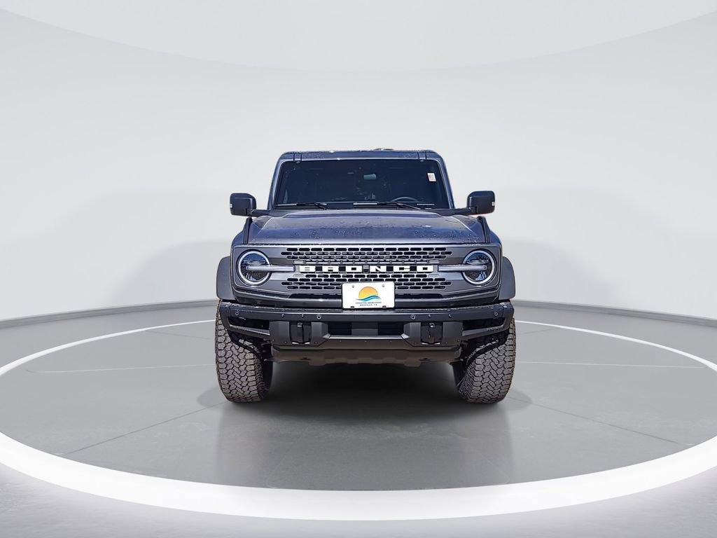 New 2025 Ford Bronco Badlands image 2