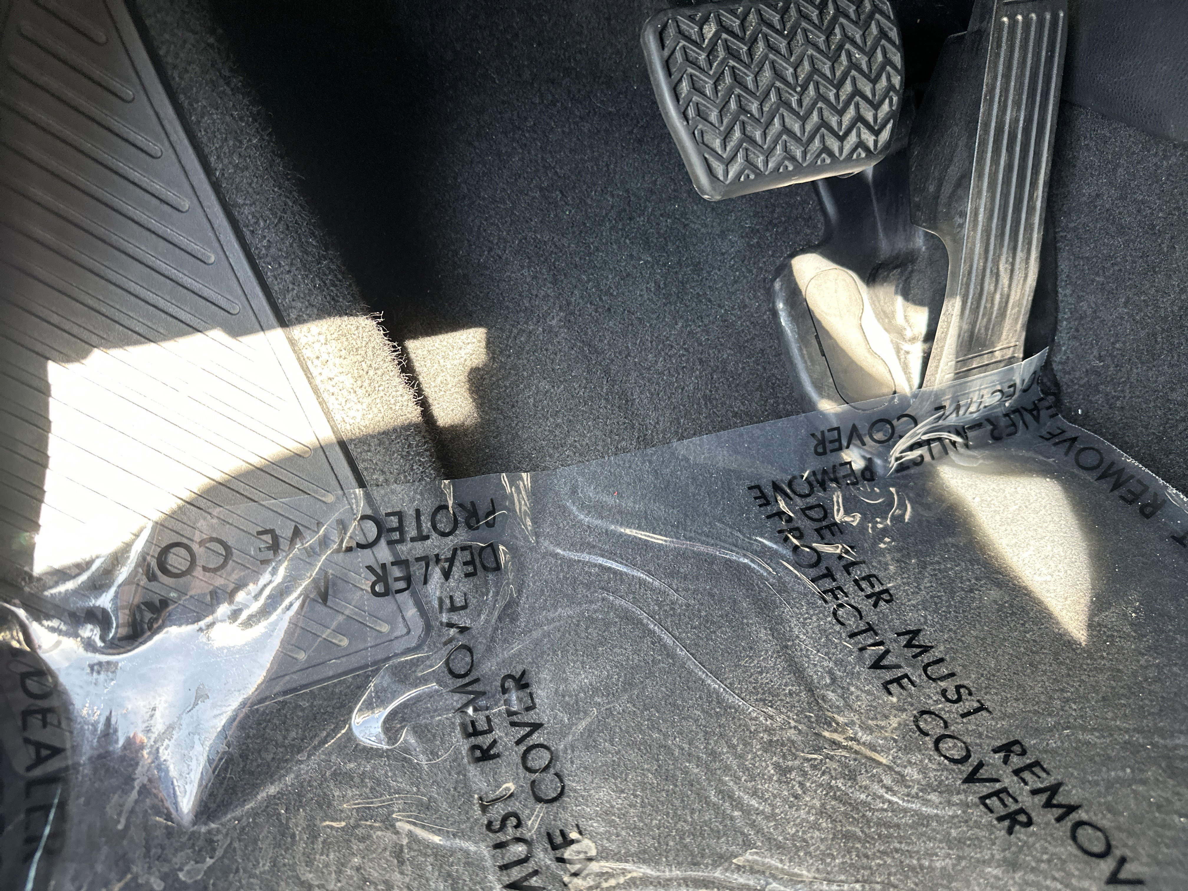 Used 2024 Toyota Prius LE image 17