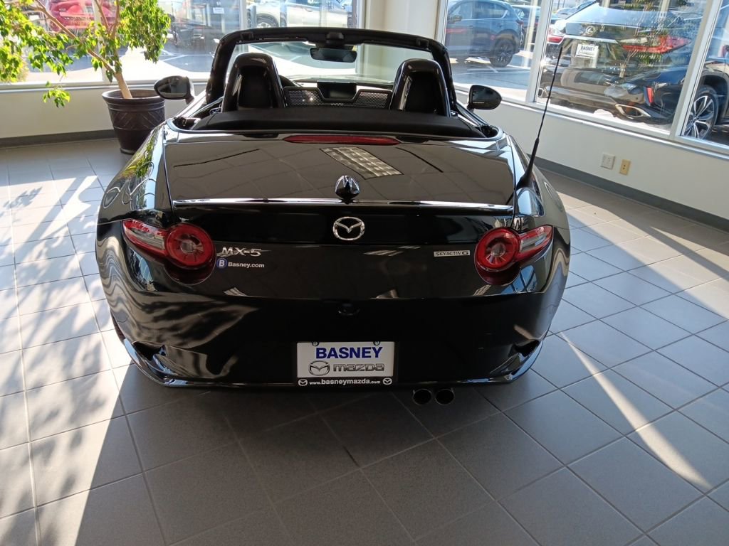 New 2025 MAZDA MX-5 Miata Grand Touring w/ Appearance Package RWD image 4