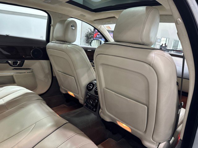Used 2014 Jaguar XJ L Portfolio image 62