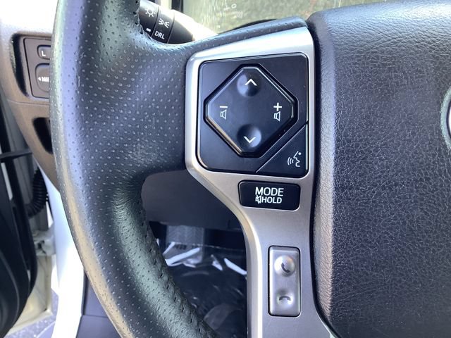 Used 2022 Toyota 4Runner SR5 AWD/4WD image 13