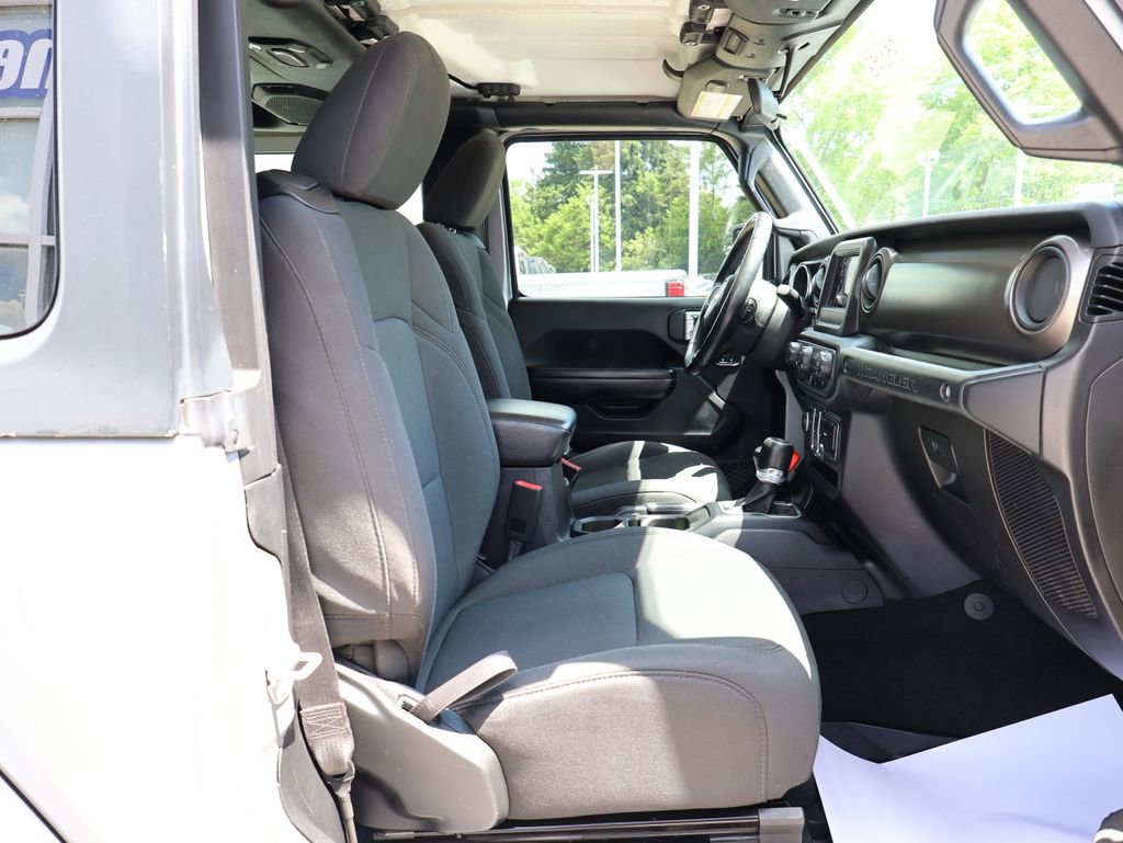 Used 2018 Jeep Wrangler Sport AWD/4WD image 28