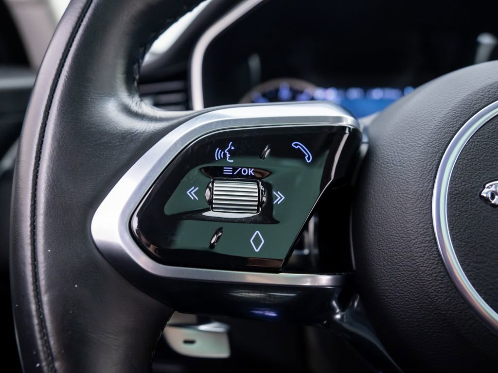 Used 2022 Jaguar F-PACE S image 34