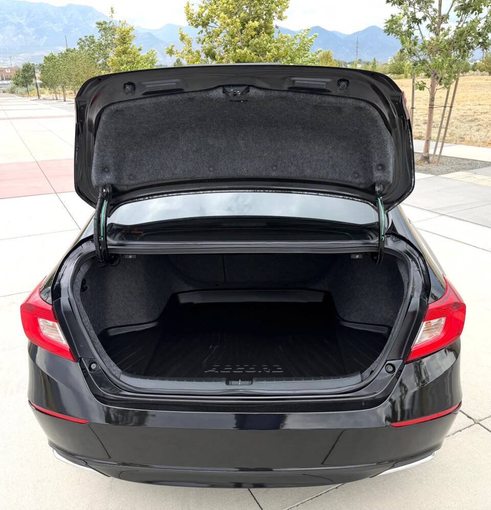 Used 2018 Honda Accord EX-L image 9