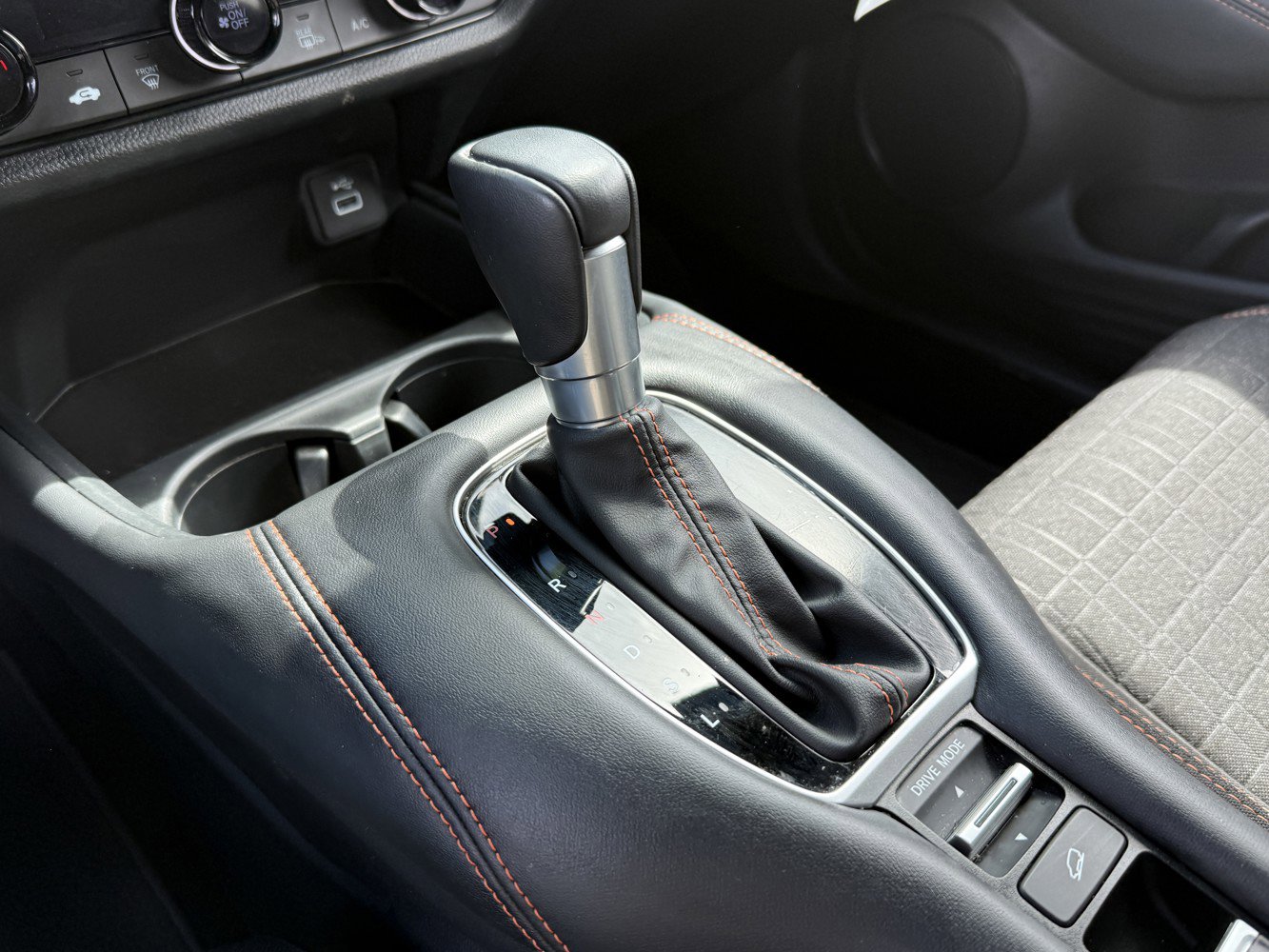 Certified 2025 Honda HR-V Sport image 11