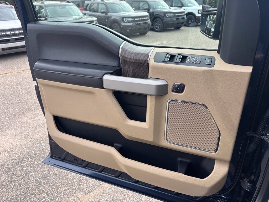 Used 2019 Ford F350 Lariat w/ Lariat Ultimate Package AWD/4WD image 21