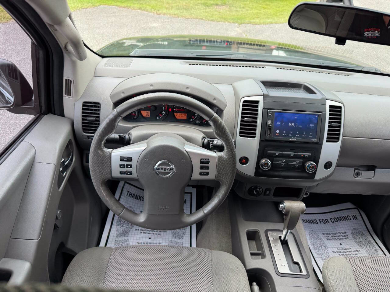 Used 2015 Nissan Frontier S AWD/4WD image 40