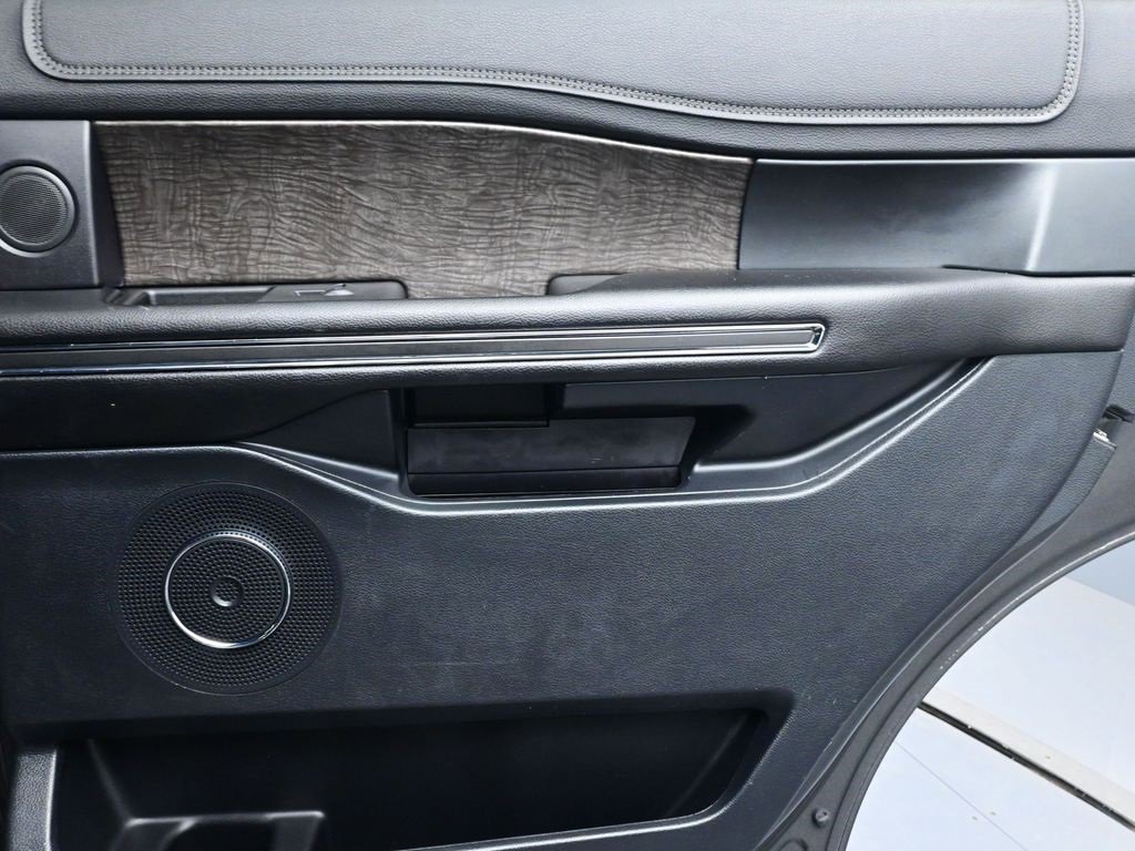 Used 2019 Ford Expedition Limited w/ Equipment Group 302A image 30