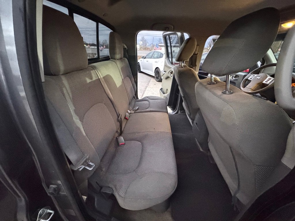 Used 2018 Nissan Frontier SV w/ Value Truck Package image 12