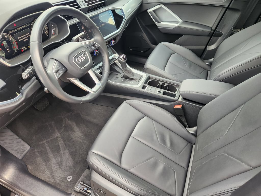 Certified 2023 Audi Q3 2.0T Premium Plus w/ Premium Plus Package AWD/4WD image 16