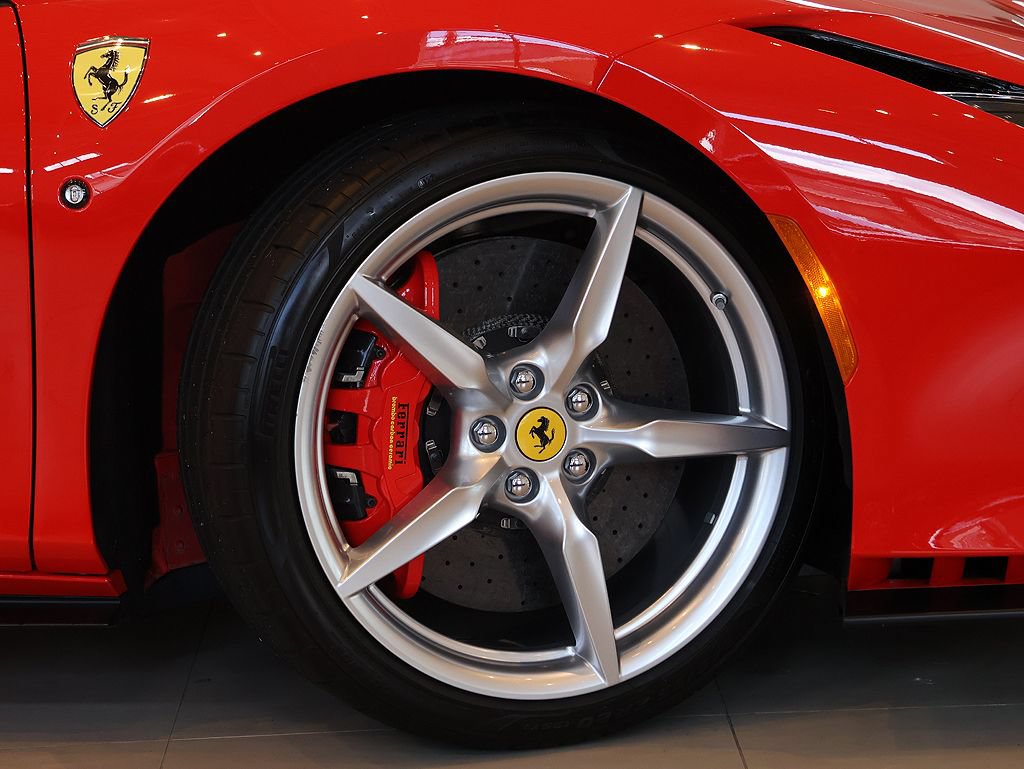 Certified 2023 Ferrari F8 Tributo RWD image 10