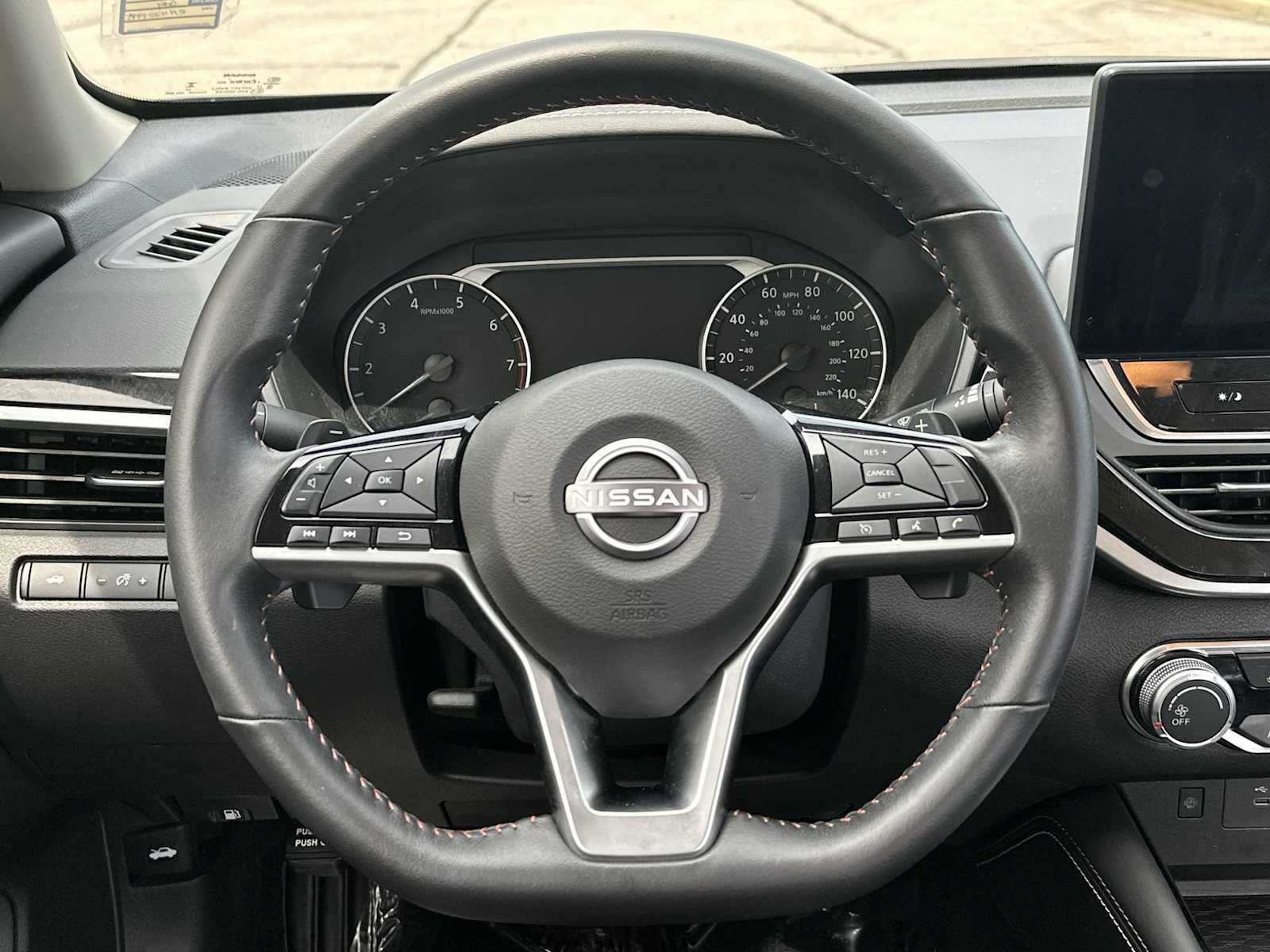 Used 2024 Nissan Altima 2.5 SR w/ SR Premium Package FWD image 25