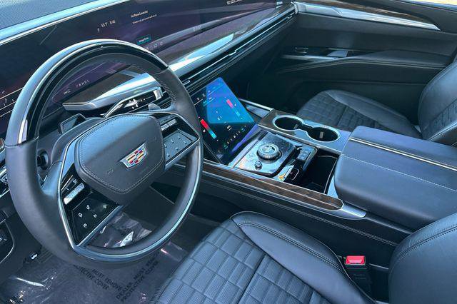 Certified 2026 Cadillac Escalade ESV Platinum Sport w/ LPO, ONYX Package image 9