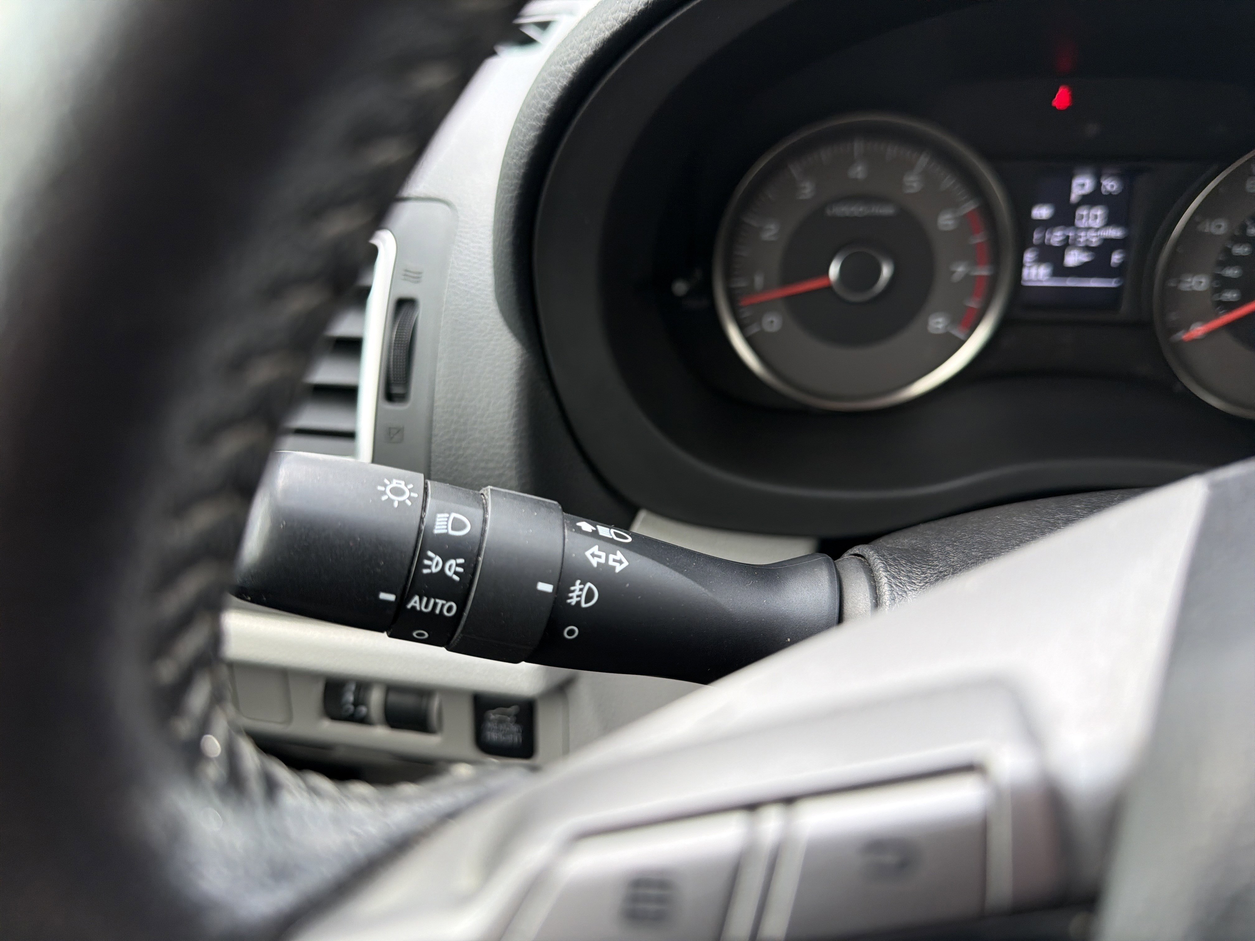 Used 2016 Subaru Forester 2.5i Limited image 31