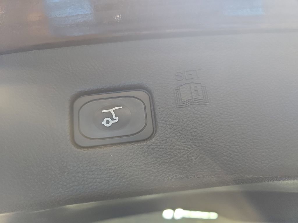 Used 2024 Ford Edge Titanium image 15