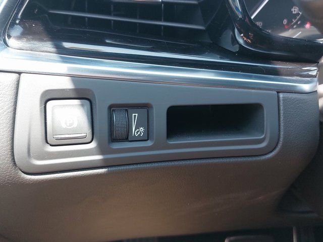 Used 2025 Cadillac XT6 Sport w/ LPO, Floor Liner Package image 30