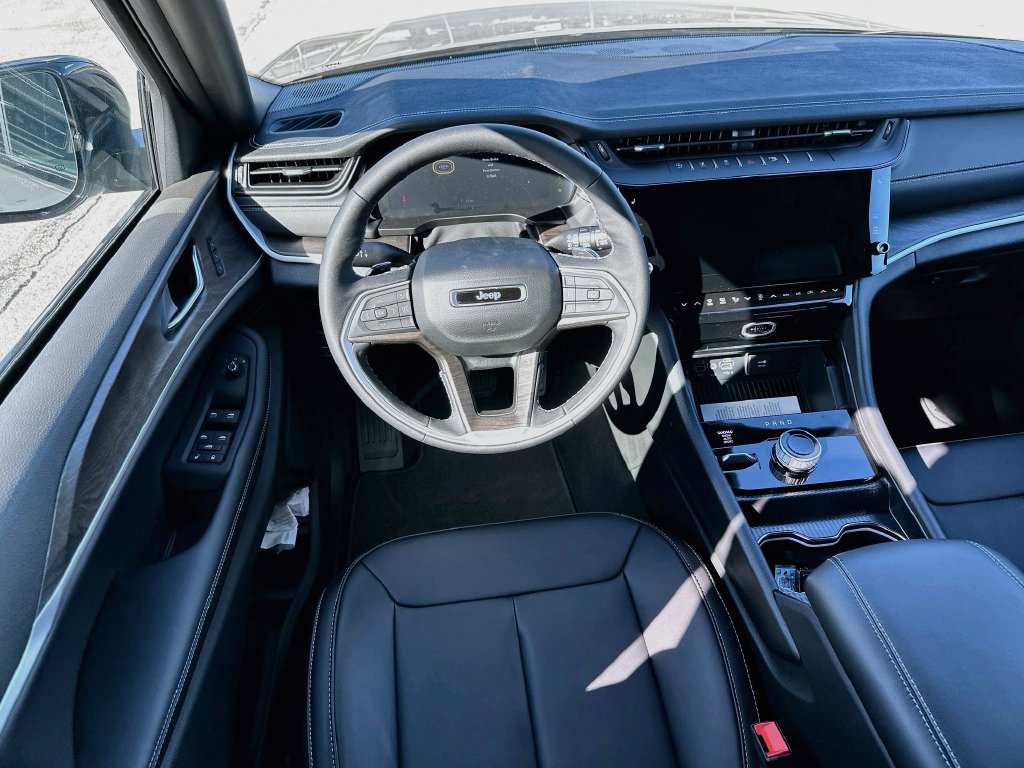 New 2027 Jeep Grand Cherokee L Limited AWD/4WD image 29