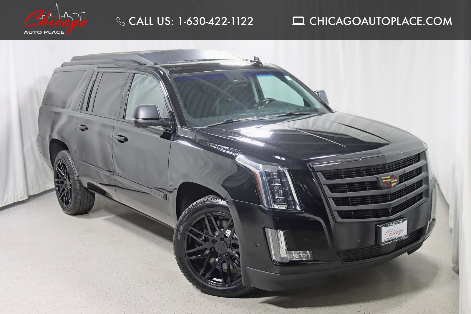 Used 2017 Cadillac Escalade ESV Luxury image 1