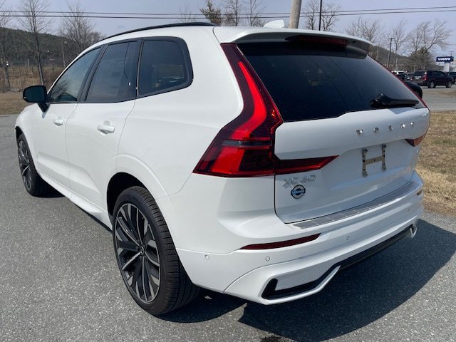 New 2026 Volvo XC60 B5 Ultra w/ Protection Package Premier AWD/4WD image 2