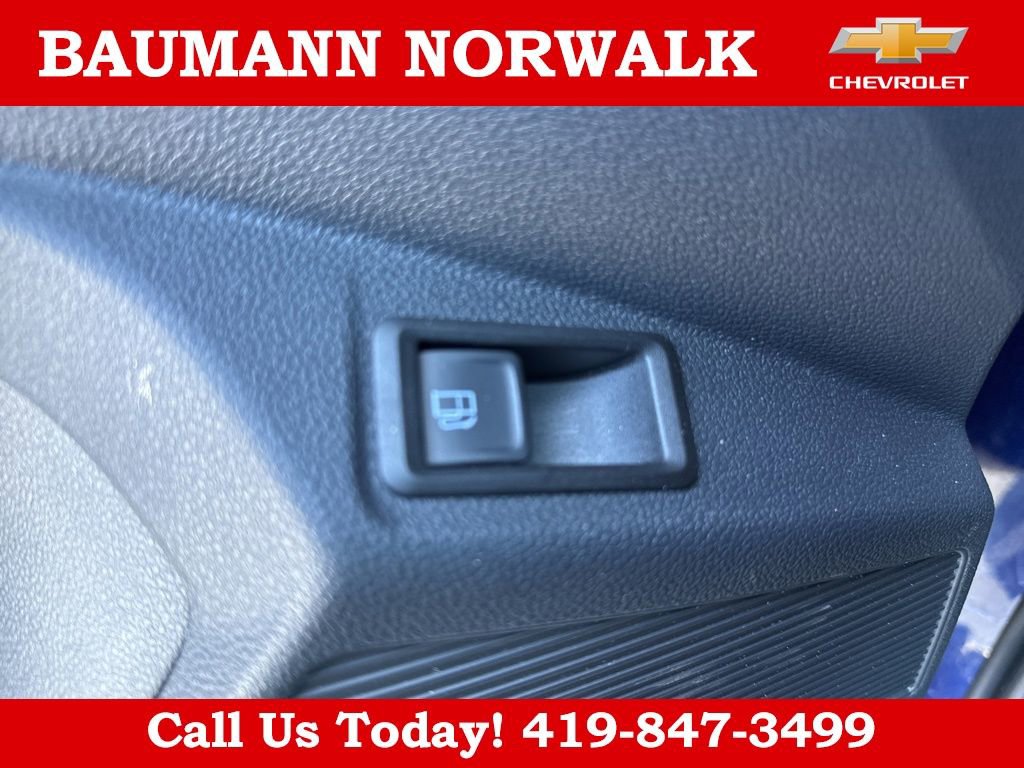 Used 2024 Volkswagen Taos SE w/ Panoramic Sunroof Package image 10