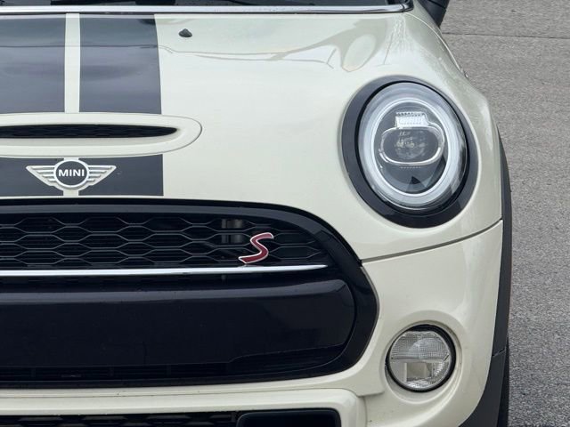 Used 2019 MINI Cooper S w/ Premium Package image 10