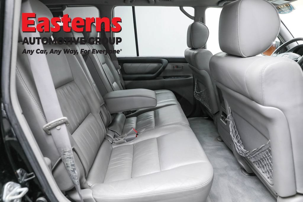 Used 2005 Toyota Land Cruiser AWD/4WD image 25