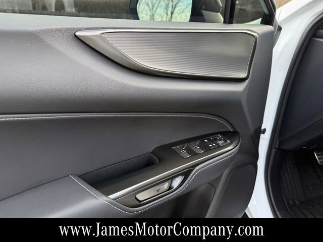 Used 2025 Lexus NX 350 F Sport image 11