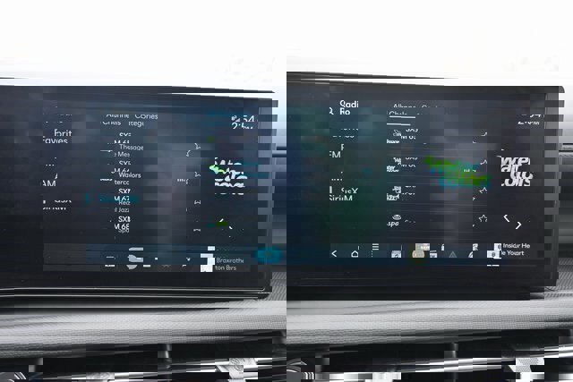 Used 2025 Hyundai Santa Cruz SEL image 43