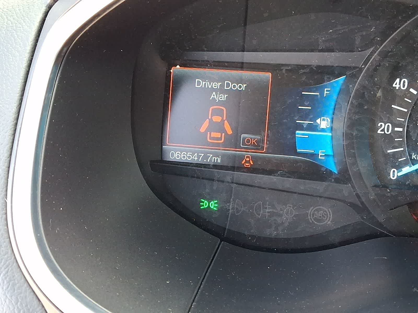 Used 2018 Ford Edge Titanium w/ Equipment Group 301A AWD/4WD image 23