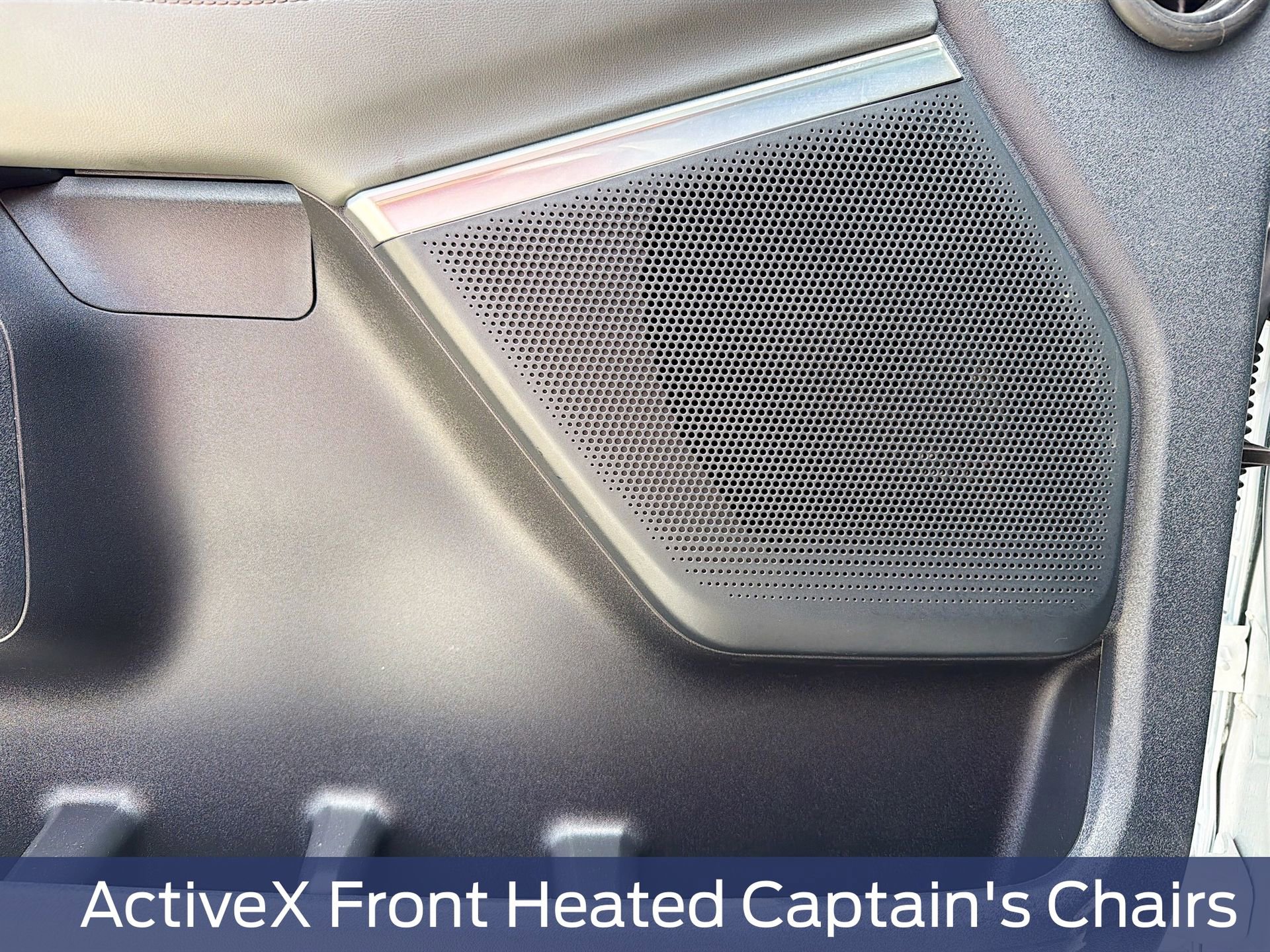 Used 2025 Ford Expedition Active AWD/4WD image 24